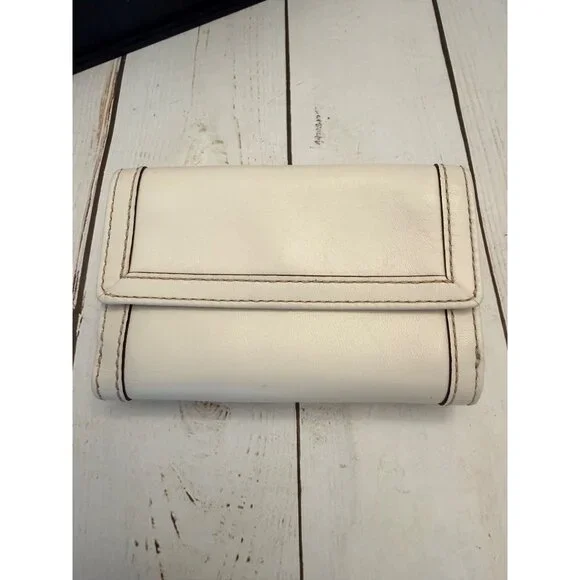 Y2K Coach Bumblebee and Floral Straw and Leather Wallet 4.5x3.5" EUC - Picture 2 of 6